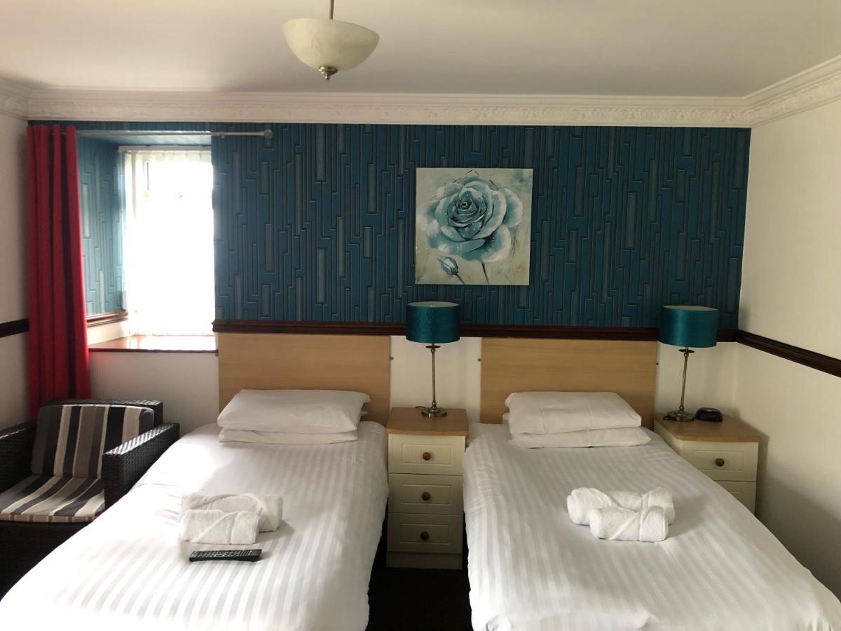 Boathouse Hotel Голігед Екстер'єр фото