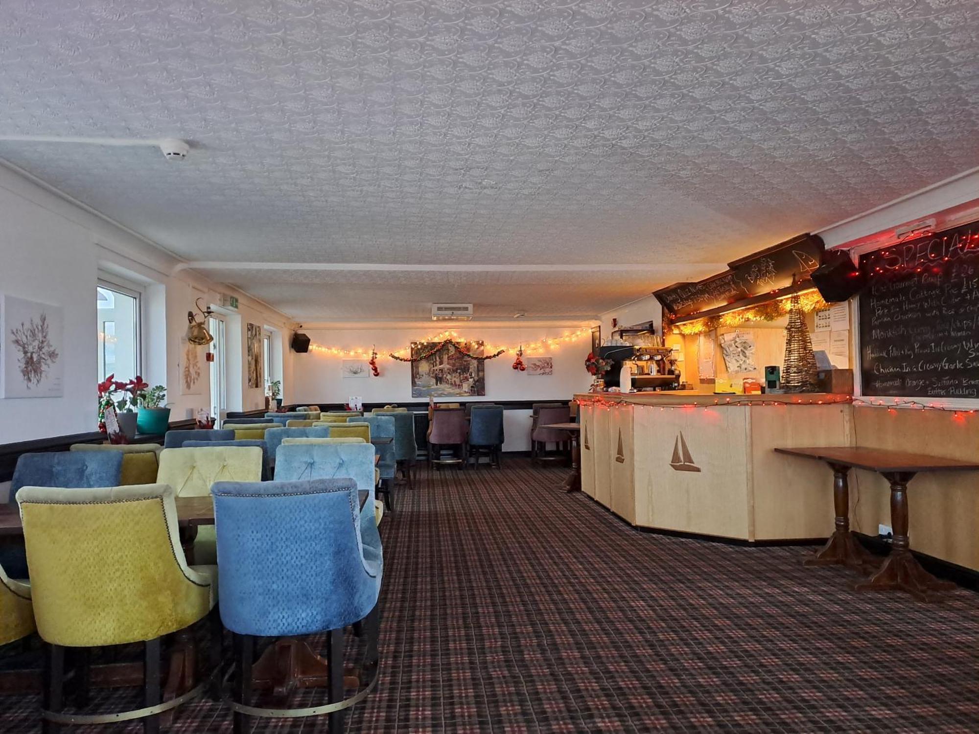 Boathouse Hotel Голігед Екстер'єр фото